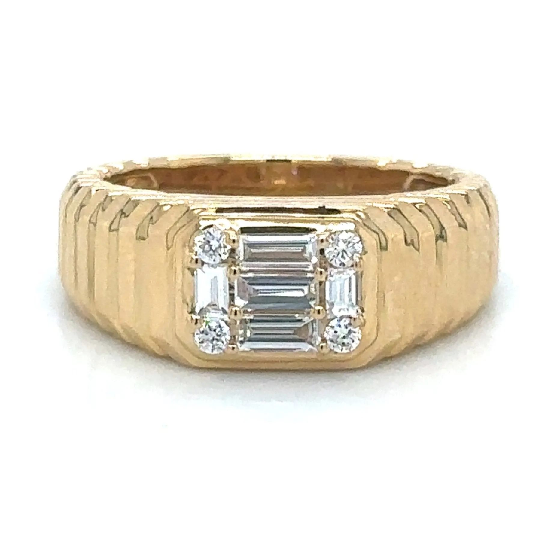 0.43ct tw Diamond Fluted Gold invisible-set Mosaic Diamond Ring