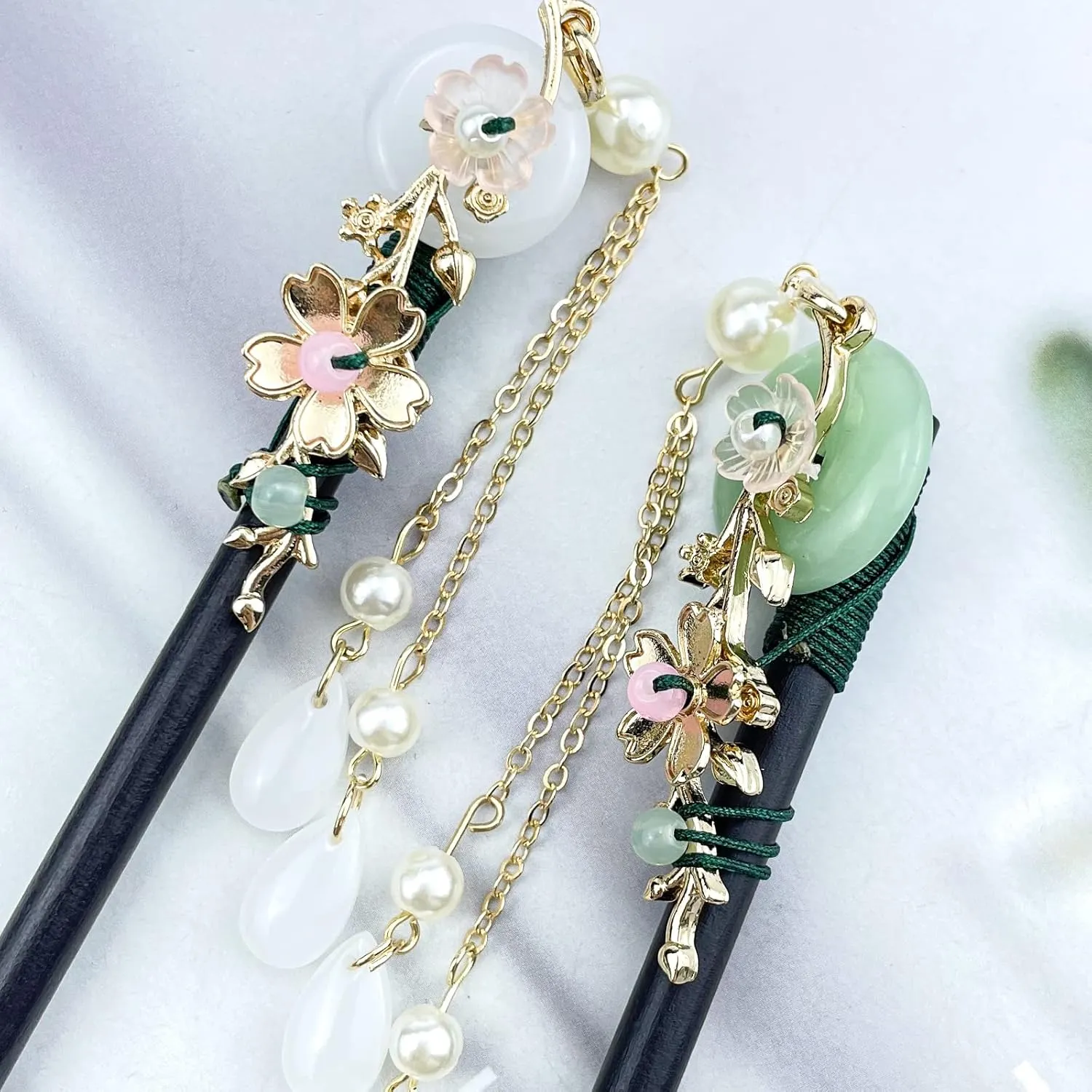 4 Pcs Japanese Chinese Hair Stick Retro Wooden Hairpin Flower Hair Chopsticks Vintage Hanfu Pins Headdress Classic Hair Fork for Long Hair Women