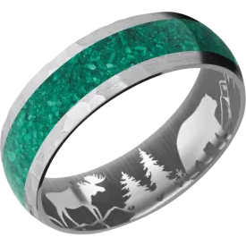 7mm wide Domed Titanium Ring with Hammer Finish / One 4mm Centered Malachite Inlay / None Interior Pattern
