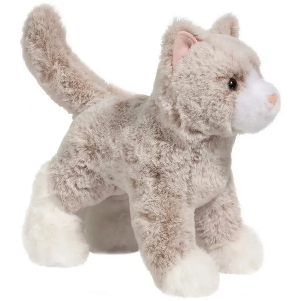 Abby tan cat 4038