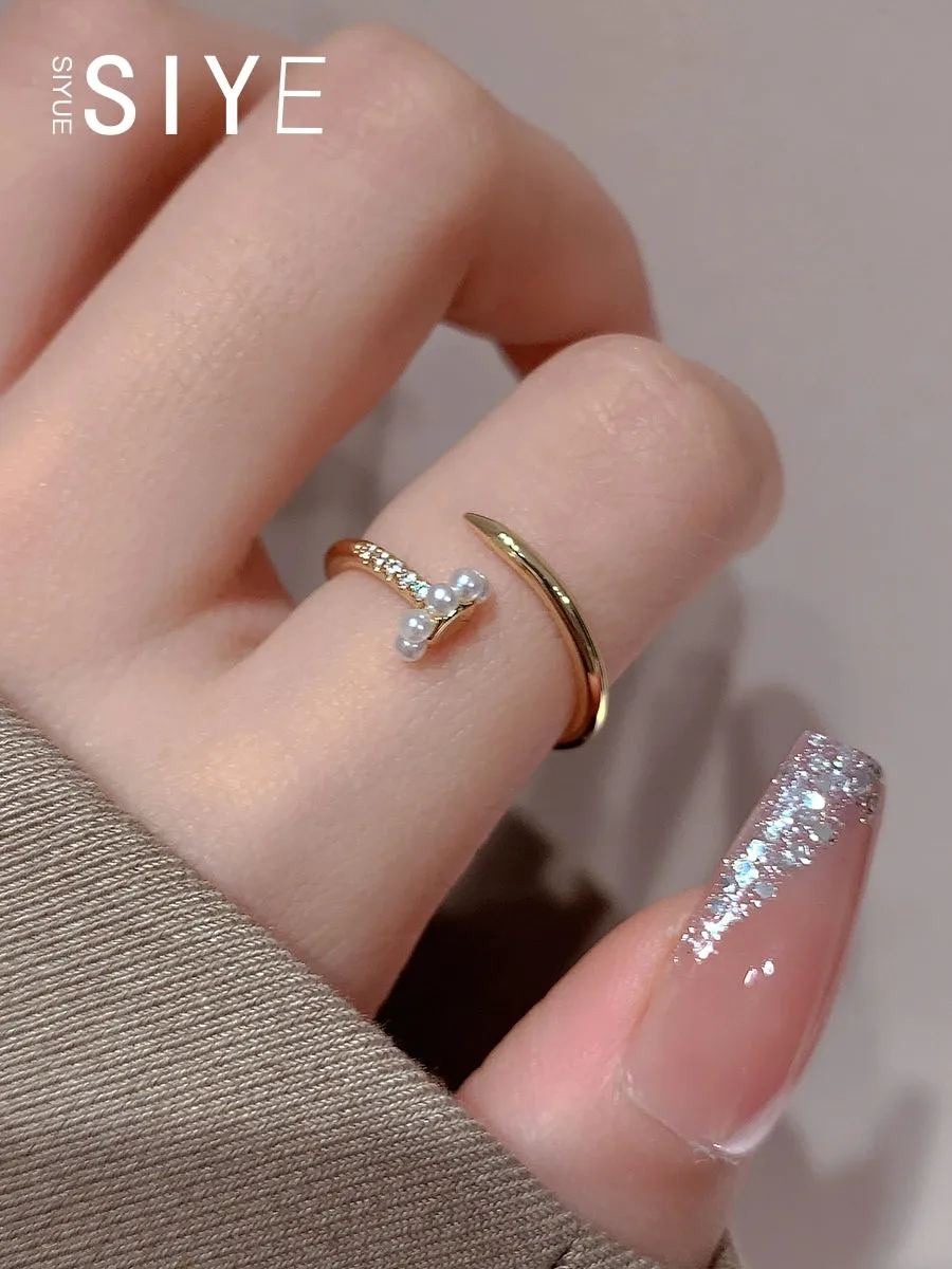 Luxury Fancy Index Finger Ring